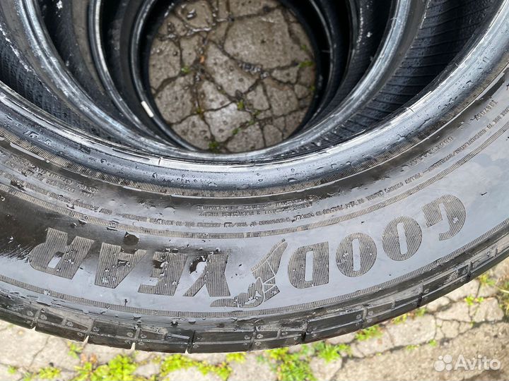 Goodyear Assurance 235/60 R18 103H