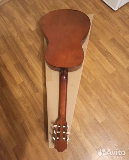 Классическая гитара caraya