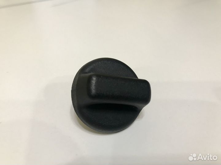 Тойота Лэнд Крузер Прадо 150. Фиксатор крышки