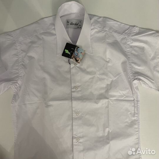 Рубашка с коротким рукавом на мальчика новая