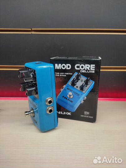 Усилитель гитарная педаль эффектов NUX MOD core de