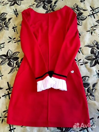 Красное платье