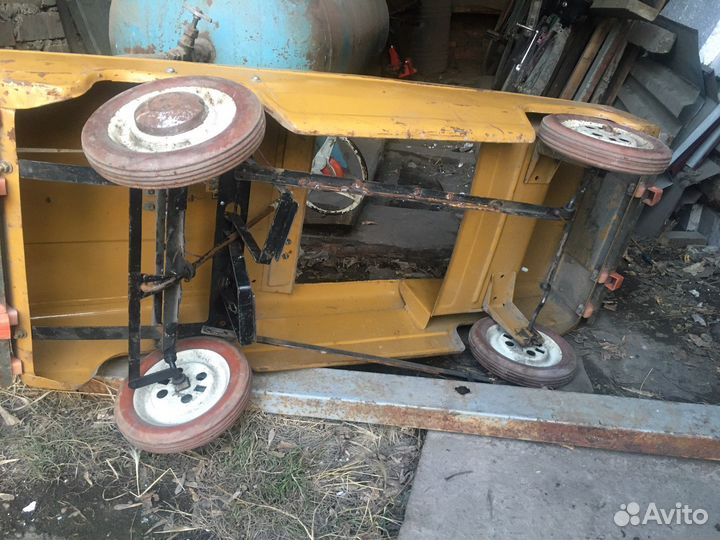 Машинка на педалях СССР