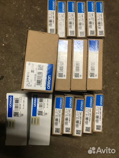 Omron CJ1W-PA205R