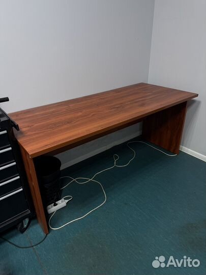 Письменный стол