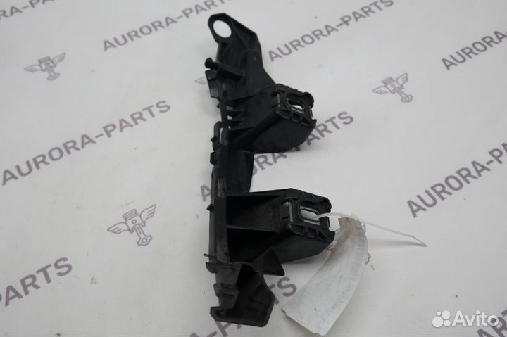 Кронштейн Mercedes C W205 2013