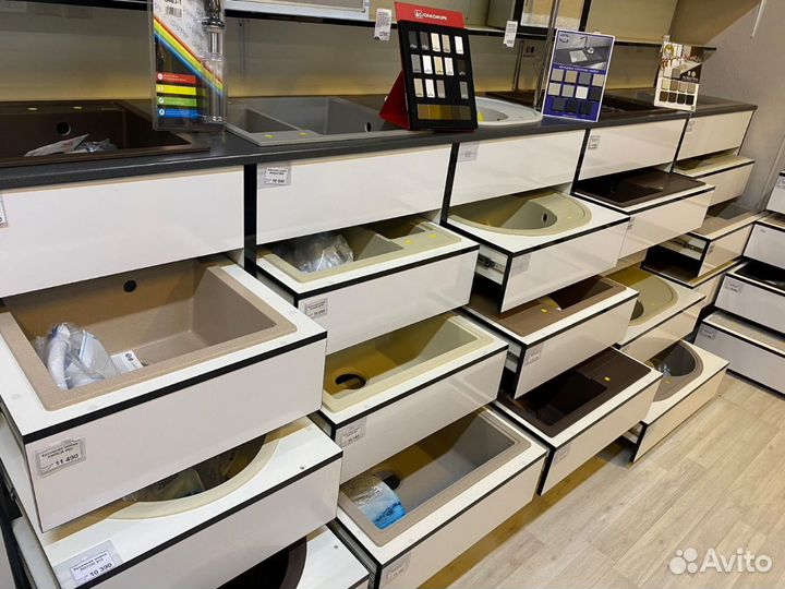 Винный шкаф под столешницу