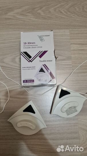 Щётка для мытья окон магнитная