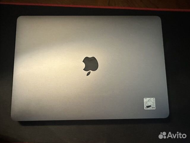 Macbook pro m2 8 256