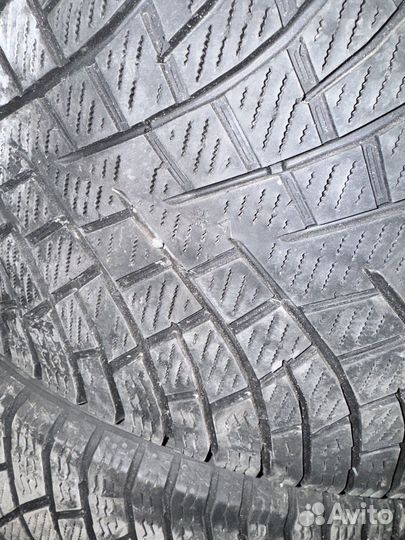 Nokian Tyres Hakkapeliitta 5 275/35 R20 102T