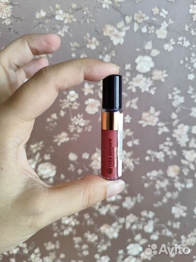 Блеск для губ