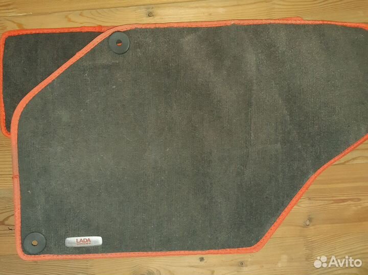 Автомобильные коврики ворсовые