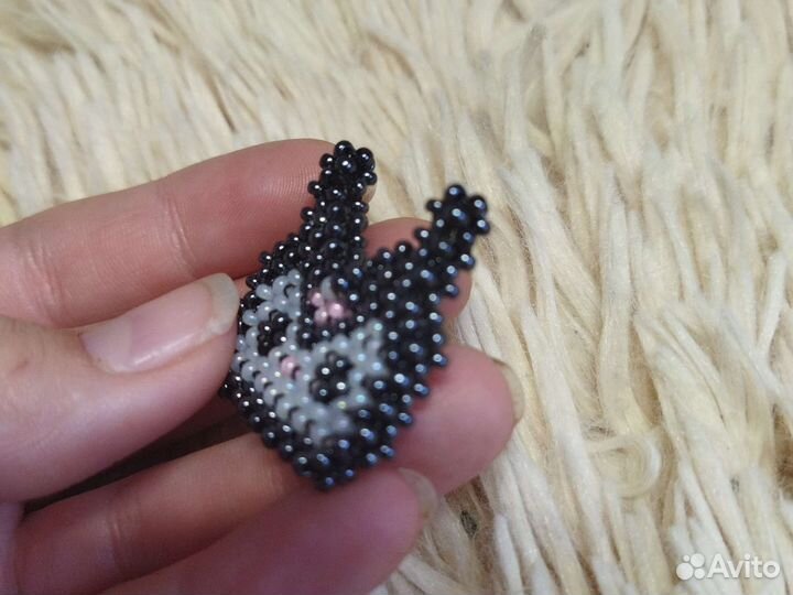 Фигурка из бисера куроми