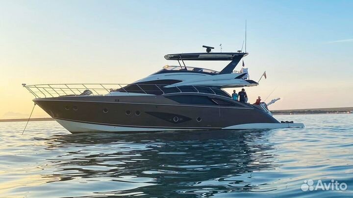 Моторная яхта Marquis 630 Sport Yacht