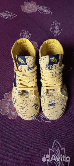 Кроссовки для девочки