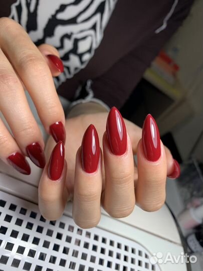 Маникюр, наращивание ногтей