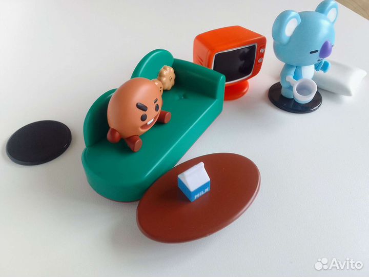 Bt21 Universtar фигурка bts