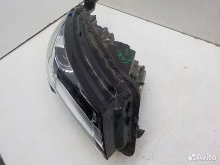 Б/У Б/У Фара правая Geely Emgrand 2021- 7051044900