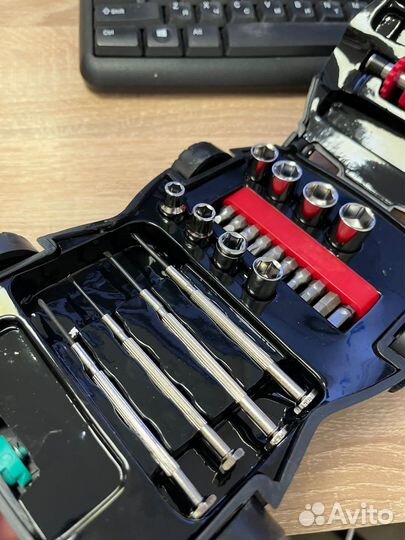 Набор инструментов с фонарем подарочный