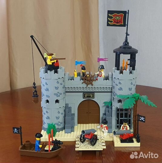 Лего пираты