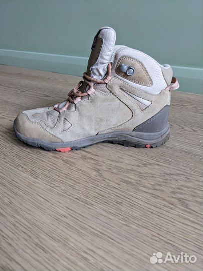 Трекинговые ботинки женские Jack Wolfskin