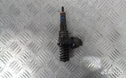Форсунка дизельная audi A4 B7 (PML23AL01)