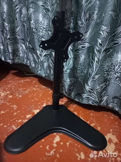 Кронштейн для монитора на стол