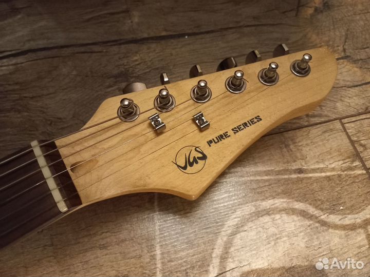 Электрогитара VGS Stratocaster