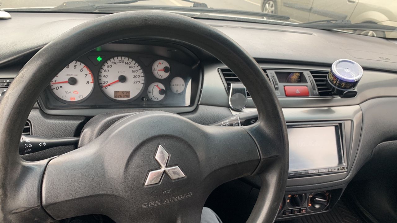 Mitsubishi Lancer: фото владельца