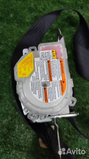 Ремень безопасности передний правый Suzuki Swift