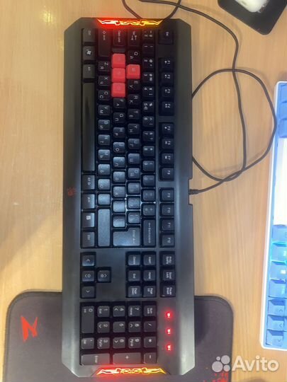 Игровая клавиатура Bloody Q100