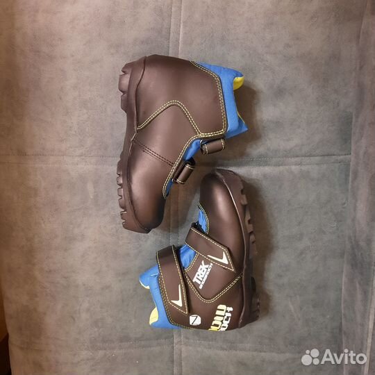 Лыжные ботинки новые