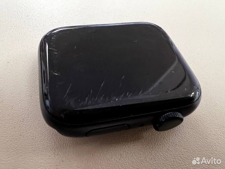Apple Watch SE 2022 44mm