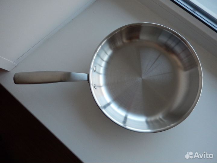 Сковорода IKEA Sensuell 80324543 28см бу