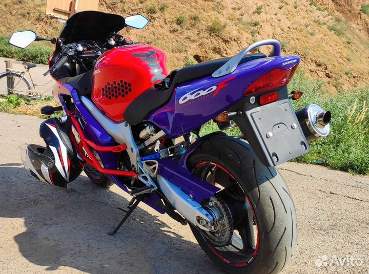 Honda CBR 600 F4