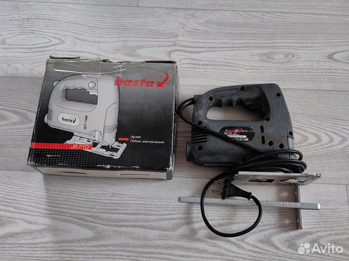 Электро лобзик hasta JS 710