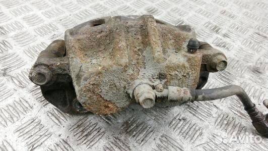 Суппорт тормозной передний правый KIA sorento 1 (8