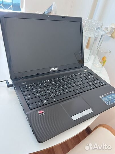 Ноутбук asus X53U в хорошем сост