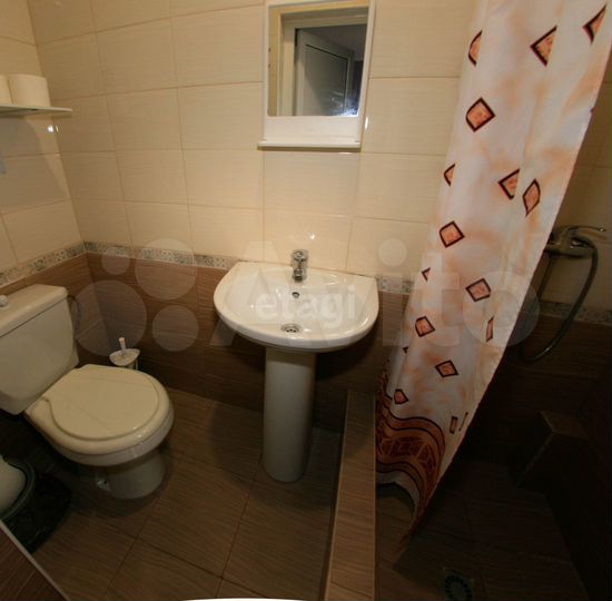 Дом 406,5 м² на участке 4,3 сот.