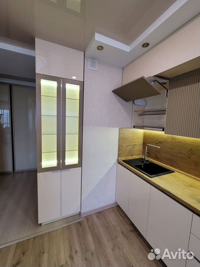 Кухонный гарнитур угловой