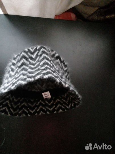 Шапка шерстяная (форма панама) 58р Новая. Италия