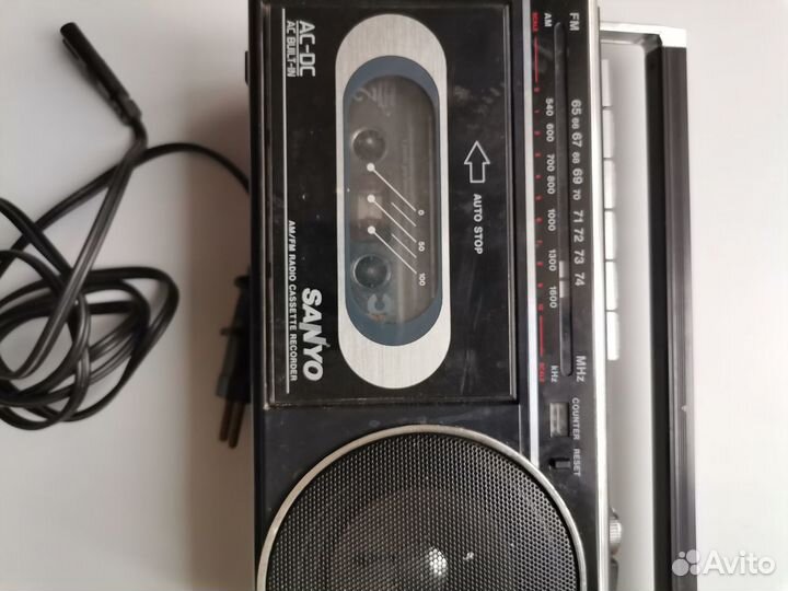 Магнитола sanyoЯпония