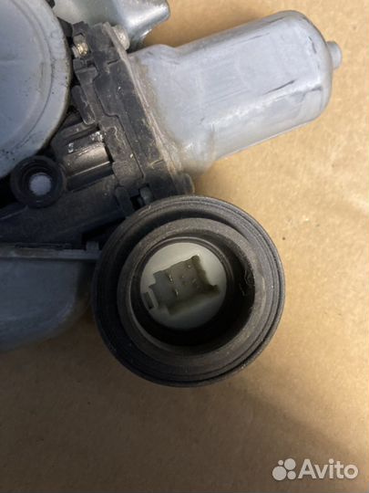 Стеклоподъемник Lexus 350