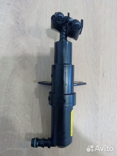 Форсунка омывателя фар VAG