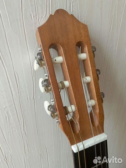 Акустическая гитара yamaha c40m