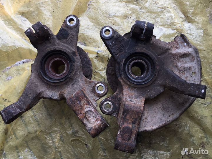 Ступица передняя Mazda 626 GE