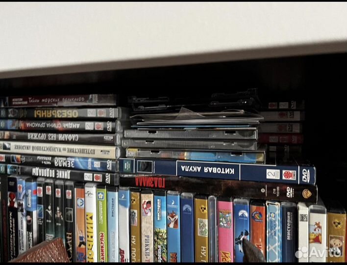 DVD плеер с дисками