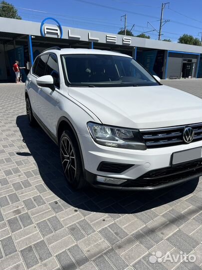 Volkswagen Tiguan 2.0 AMT, 2017, 65 000 км
