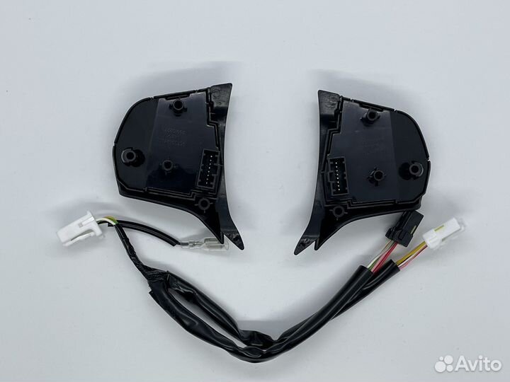 Кнопки на руль Kia Rio 3 (11-15г)