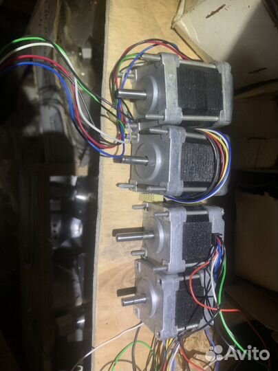 Шаговые дши2-1и 2-2: шд300/300А;дш4м-24в,Дш5д1-48в